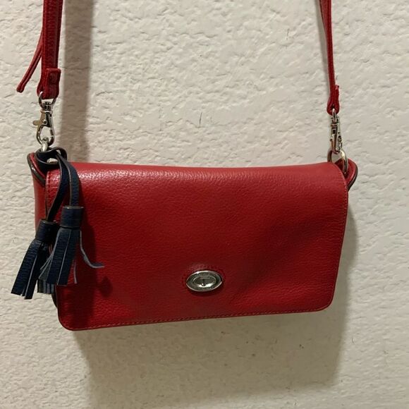 TIGNANELLO Red Pebbled Leather Organizer Shoulder Bag Crossbody Handbag Purse - Picture 12 of 13